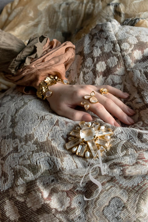 Goossens  水晶/红晶方形CABOCHONS戒指 商品图2