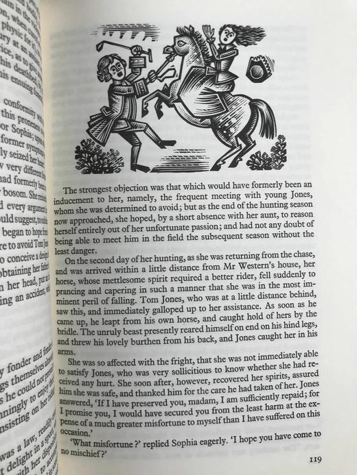 亨利·菲尔丁《汤姆·琼斯》（1973） 数十幅木版画插图 精装18开带书匣 商品图10