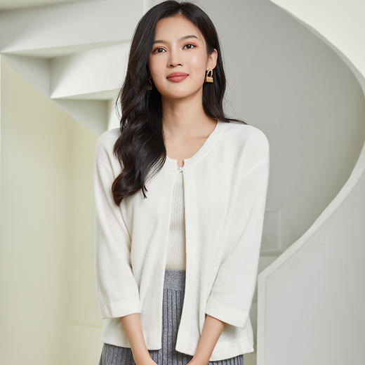 东黎 • 小山羊绒女士秋冬圆领宽松气质短款开衫 3103 商品图4