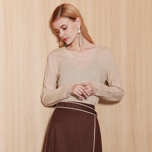 EITIE爱特爱冬季新款100%山羊绒舒适保暖套头纯色显瘦针织衫7201905 商品图3