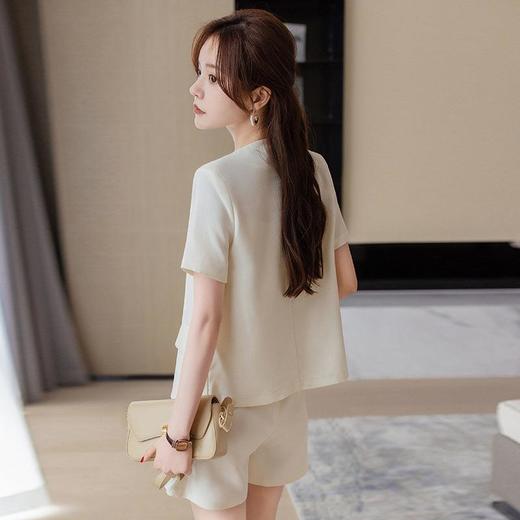 韩版小香风短袖套装2023早秋新款休闲薄款时尚气质阔腿短裤两件套 商品图1