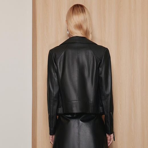 EITIE爱特爱冬季新款女装时尚干练显瘦外套女短款皮衣7193802 商品图4