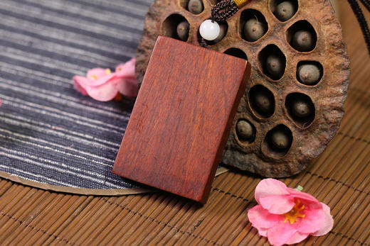 麒麟°酸枝&紫光檀挂件 商品图3