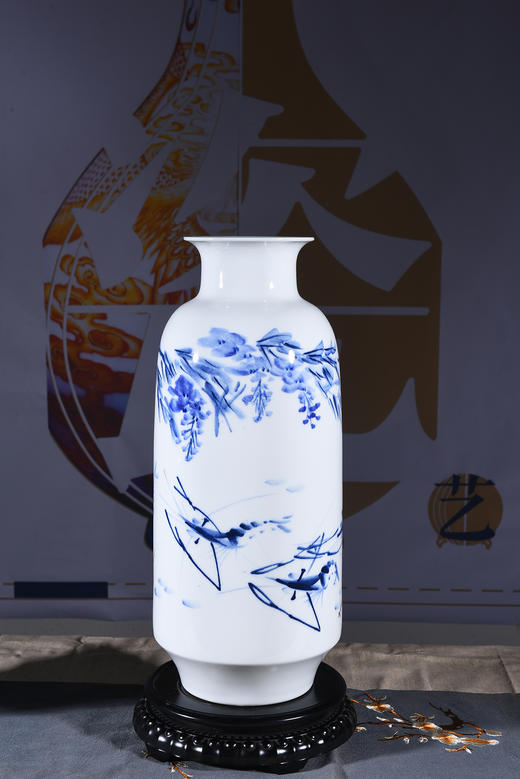 青花釉里红紫气东来金钟瓶 商品图0