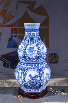 柴窑十二生肖六方葫芦瓶