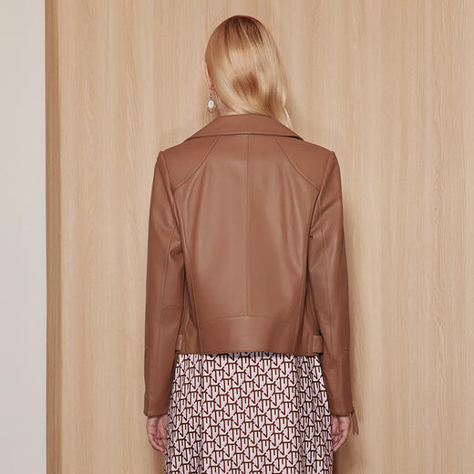 EITIE爱特爱冬季新款女装时尚干练显瘦外套女短款皮衣7193802 商品图10