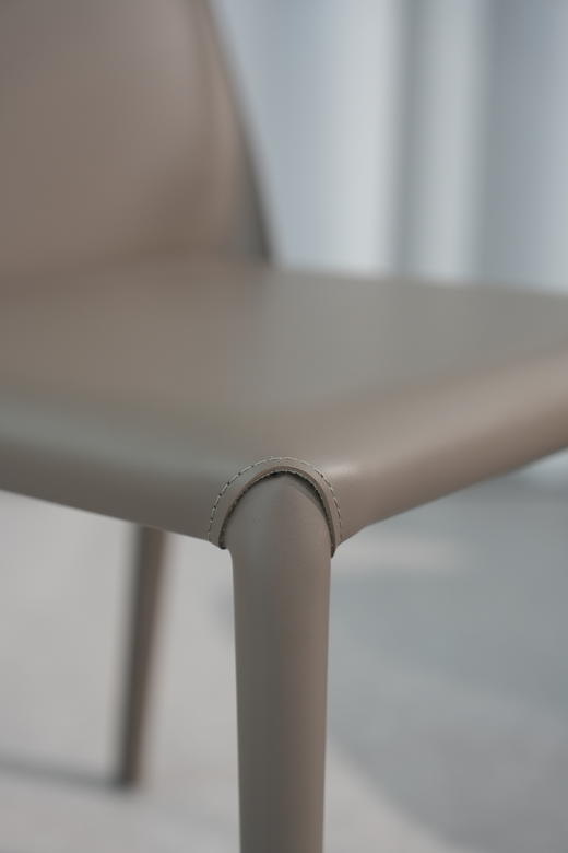 【🔥餐椅推荐】A01加厚马鞍皮革餐椅 商品图3