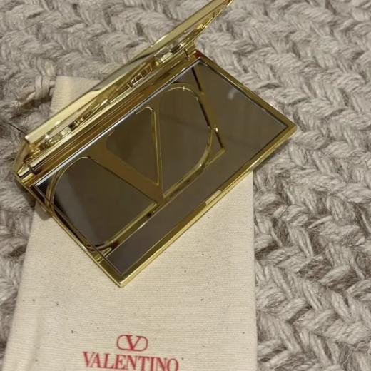【爆款超低价预售 急单慎拍】Valentino/华伦天奴 大V金属化妆镜手持便携随身镜 商品图0