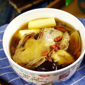 当归鸽子汤（隔水蒸炖）
