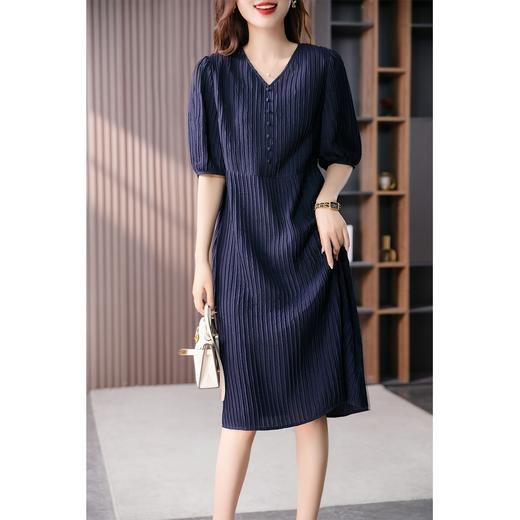 【现货7天】气质V领真丝连衣裙女中长款2023夏季新款高腰显瘦桑蚕丝长裙 商品图2