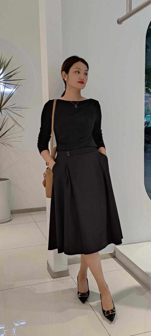 388022秋上新 时尚修身合体款打底衫 商品图7