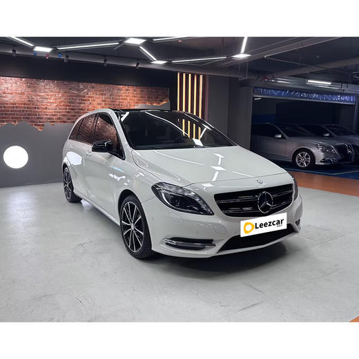 奔驰 B200【长租-北京】 商品图1