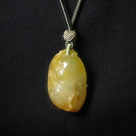 翡翠鸡油黄【轻舞】项坠 商品图4