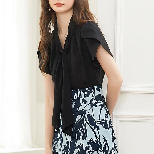 百姿 都市气质雪纺衫2023夏季新款系带V领花瓣袖薄款小衫女231172 商品图1