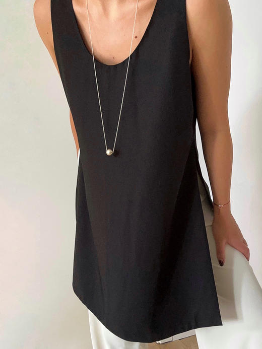 Semplicita｜G02 U领侧开叉无袖上衣  [ 黑 / 绿 ] 商品图2