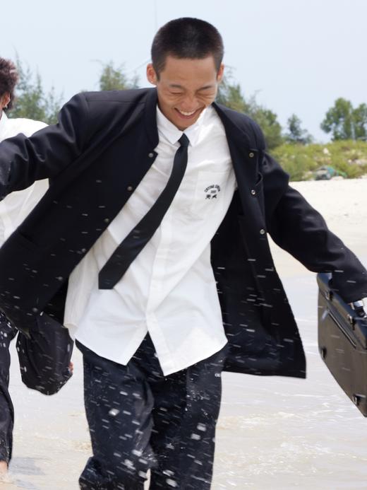 CryingCenter 学院制服系列男士刺绣衬衫合身 哭喊中心 商品图2