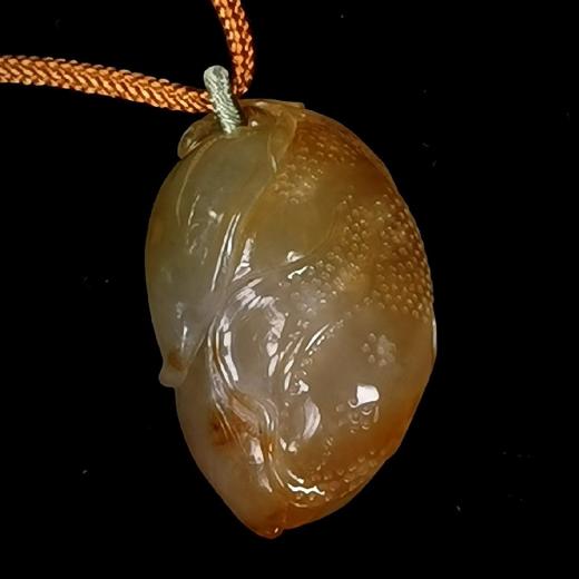 翡翠鸡油黄【轻舞】项坠 商品图9