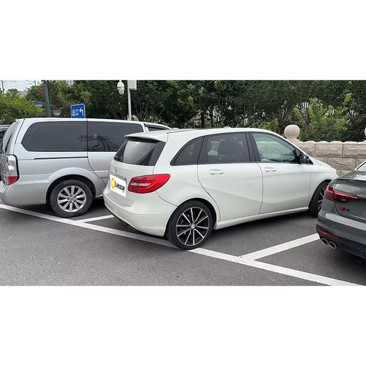 奔驰 B200【长租-北京】 商品图4