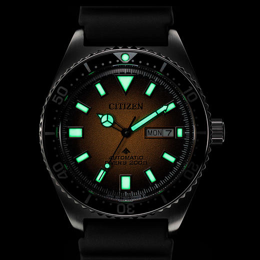 西铁城/CITIZEN机械表PU橡胶表带200米星期日历NY0120-01X 商品图6