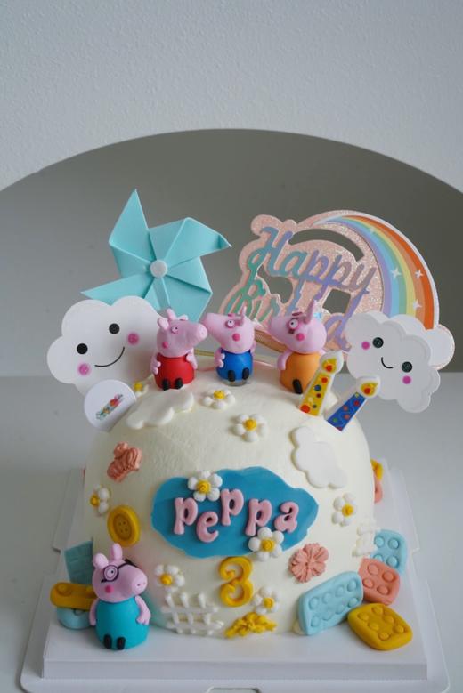 主题奶油蛋糕 | 鲜果原味奶油 - 佩奇一家 商品图0