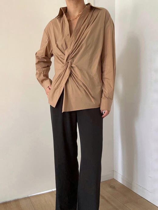 Semplicita｜G03 扭结长袖衬衫  [ 黑 / 卡其 ] 商品图2