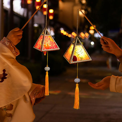 <有书独家>【手工木制灯笼！古风儿童手提中式LED花灯】灯笼手工木制diy装饰布置挂件儿童手提，精致装饰 节dly 商品图1