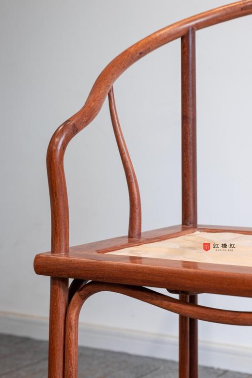 红桥红 家具严选  缅甸花梨(大果紫檀） 【藤面 安思远 藤条垂手 圈椅 三件套】 商品图3