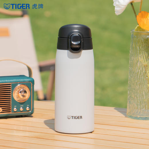 【清仓特惠5.5折，最后2个无货退款】虎牌不锈钢保温杯便携简约单手弹盖保温杯（丁香紫）350ml 商品图3