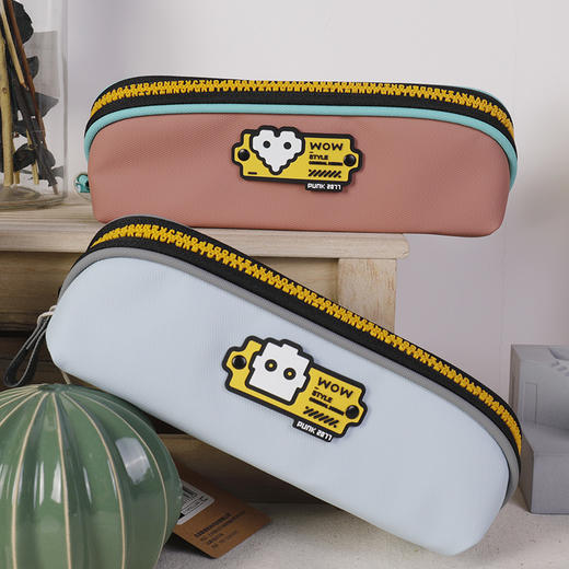 UNISUN 多层字母拉链书海笔袋 商品图4