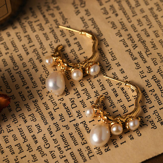 Manreya玛芮雅“仲夏葡萄藤”巴洛克珍珠耳环轻奢大气法式浪漫 商品图7