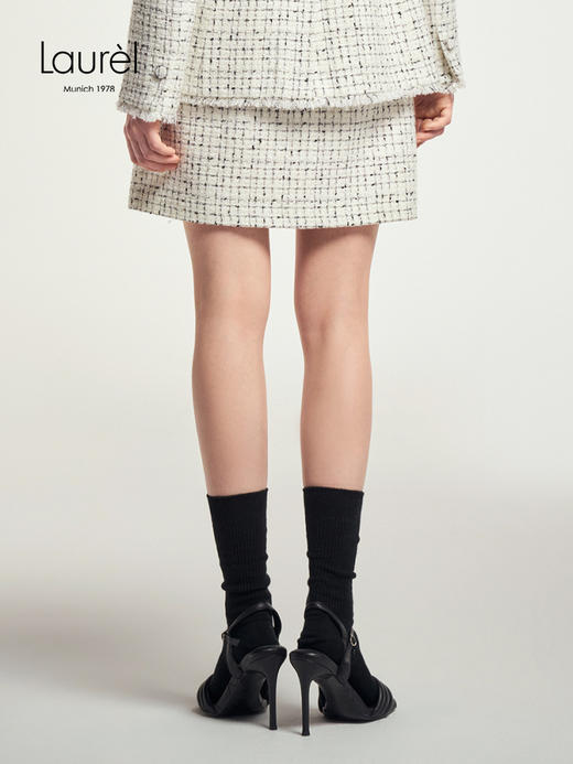 Laurel劳芮23秋冬 格纹结子纱A摆短裙 LWL343Q06200 商品图5