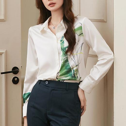 百姿 抽象印花翻领衬衫女2023秋季新款直筒暗门襟长袖衬衣231242 商品图2