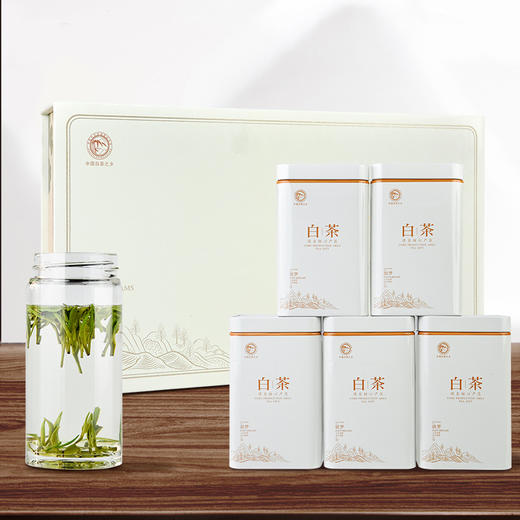 【杯口留香，中秋送礼佳品】茶香扑鼻，让人陶醉。白茶礼盒，故梦5罐装，共200g/套，让你的心意化为清新的茶香，传递给每一位重要的人。杯中之香，不仅是味觉享受，更是心灵的抚慰！ 商品图0