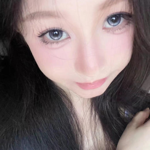 【平价日抛美瞳】彩彩世界 Woolilens |中直径14.2mm 着色13.6mm 【同品牌多盒美瞳更划算，选款色板在详情页内】，紫色金粉日抛美瞳，基弧8.6含水50％ 商品图6