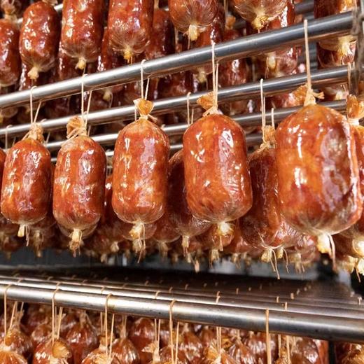 【火腿精选】古法木熏火腿 森林跑山黑猪肉制作 比手臂还粗 含肉量95% 桦木熏烤 一口下去Q弹又紧实 带淡淡木香 现做现发 商品图2