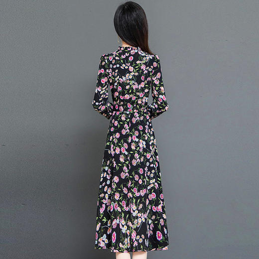 秋季新款，长袖裙时尚气质长袖中长款黑底粉花A字裙印花连衣裙QYM-TYH-231347-Y 商品图2