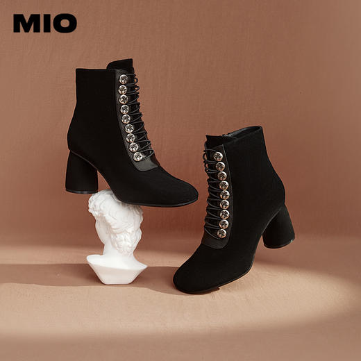 MIO米奥冬季方头短筒时装靴复古摩登金属饰扣宴会高跟靴女M235603045 商品图1