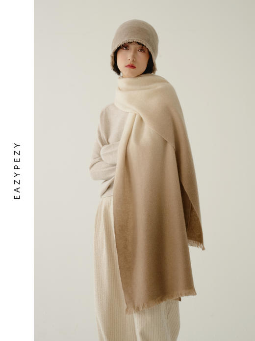 EAZYPEZY 2023AW 米驼渐变羊绒披肩 商品图1