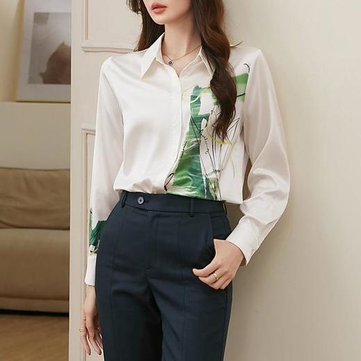百姿 抽象印花翻领衬衫女2023秋季新款直筒暗门襟长袖衬衣231242 商品图0