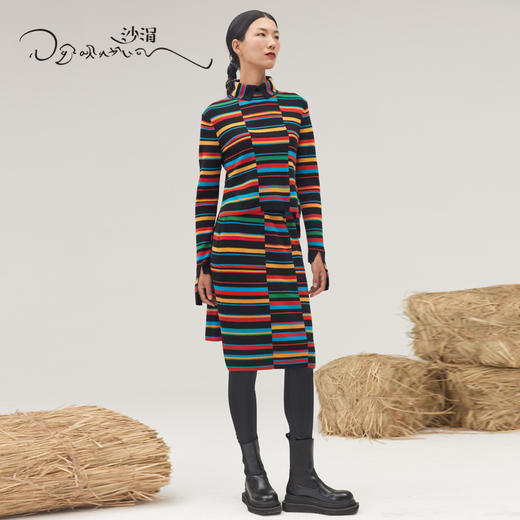 羊绒彩条翻领女套衫SJF95W273K 商品图6