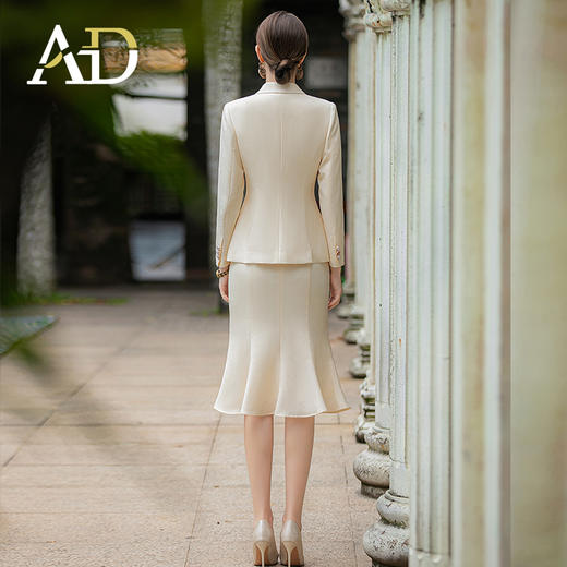 米色西服外套收腰西装背心三件套高端浅色套装 商品图4