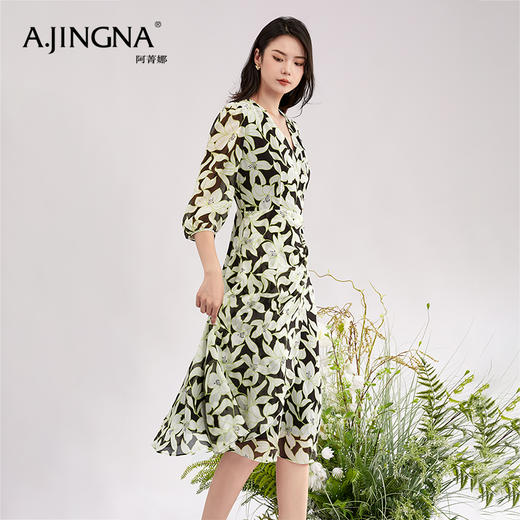 【积分兑换】阿菁娜时尚气质优雅V领桑蚕丝印花连衣裙A28X112092 商品图0