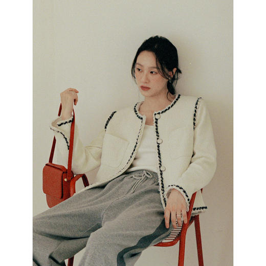 Even Vintage | 经典廓形 原创撞色简约粗纺毛巾感小香风短外套女 商品图1