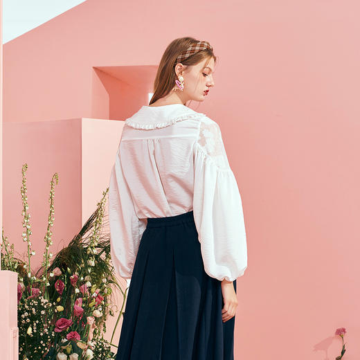 两三事比肩云彩  复古翻领透视提花拼接灯笼袖衬衫 商品图4