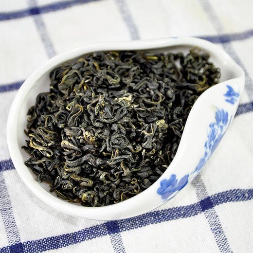 兰香馥郁，醇厚甘甜，茶香四溢，杯口留香；罐装茶叶如同一幅荒诞的画卷，让你在繁忙的生活中得到片刻的宁静。这是一杯让人沉醉的茶，仿佛品尝着生命的奇妙与无常！ 商品图2