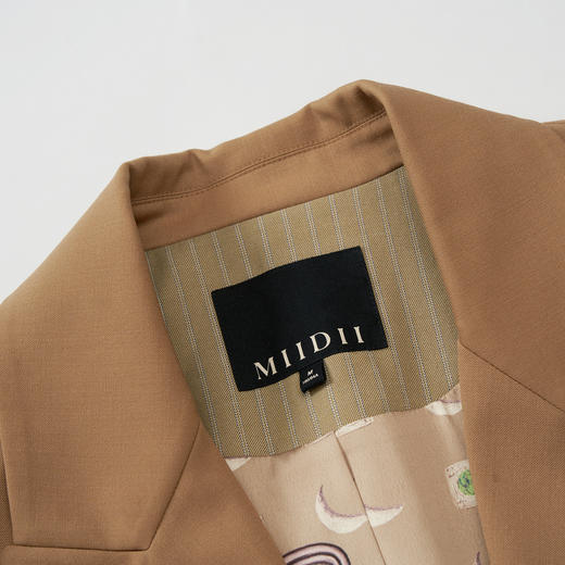 谜底西装外套女2023秋季新款时尚通勤风宽松一粒扣西服233ME1082 商品图3