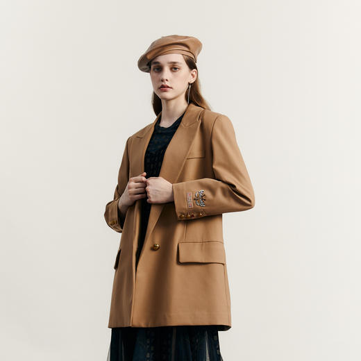 谜底西装外套女2023秋季新款时尚通勤风宽松一粒扣西服233ME1082 商品图1