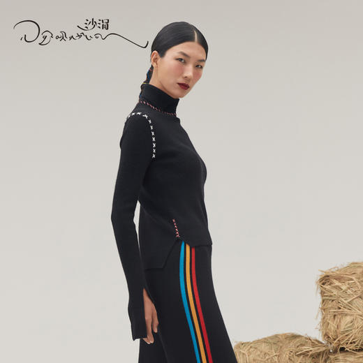 疗愈羊绒|羊绒抽条翻领打底衫SJF95W449K 商品图6