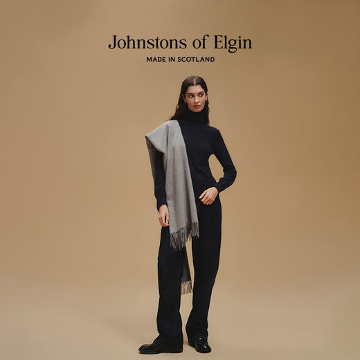 Johnstons of Elgin经典纯羊绒宽幅围巾 纯色 商品图6