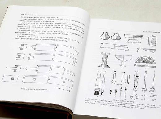 残书拯救，售出不退！！《里耶发掘报告》，精装，16开厚册，铜版彩印，岳麓书社2007年版，定价600，售价78元。品相如图。 商品图9